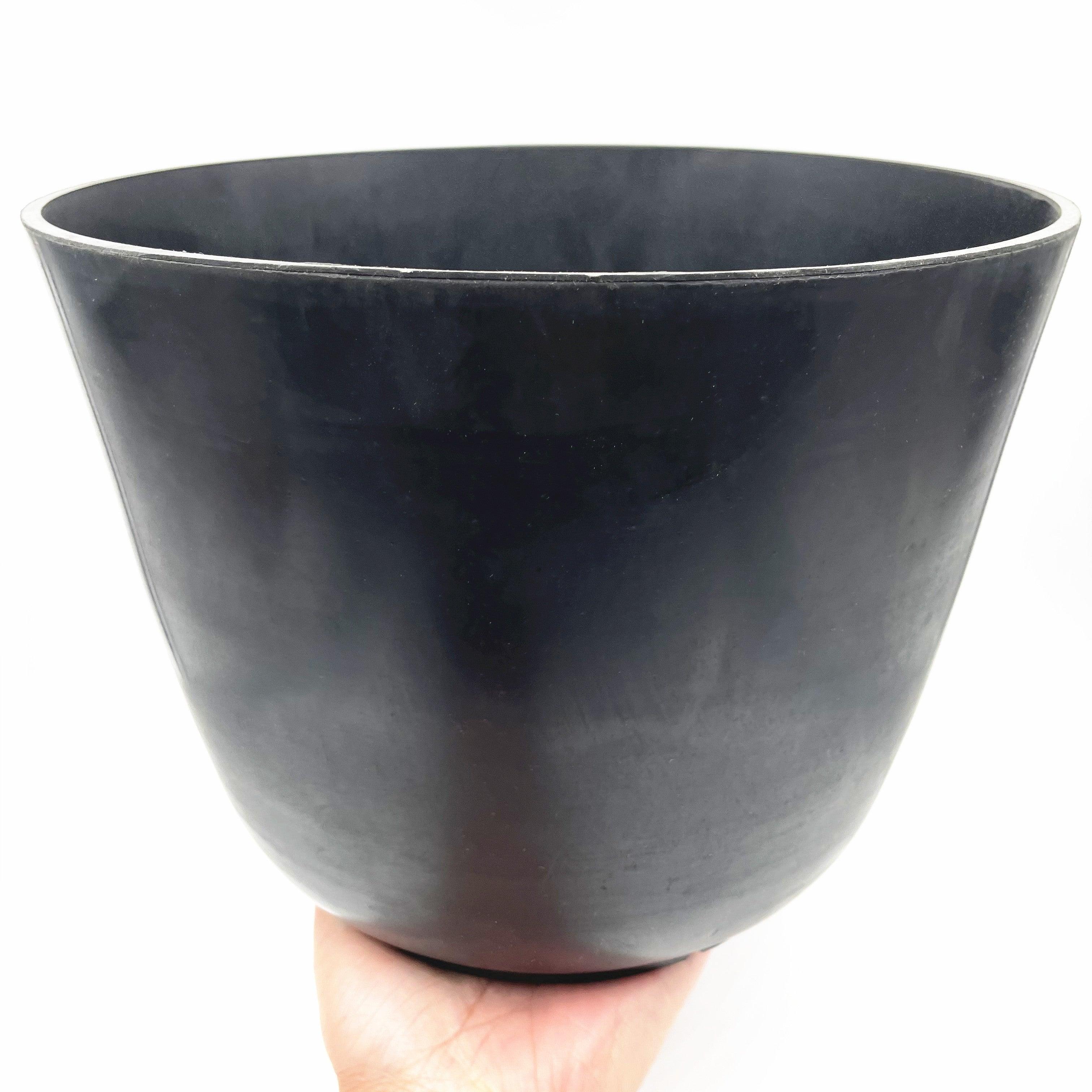 9“ Rubber Mixing Bowl - Wing Wo Hong Industrial Products Ltd.