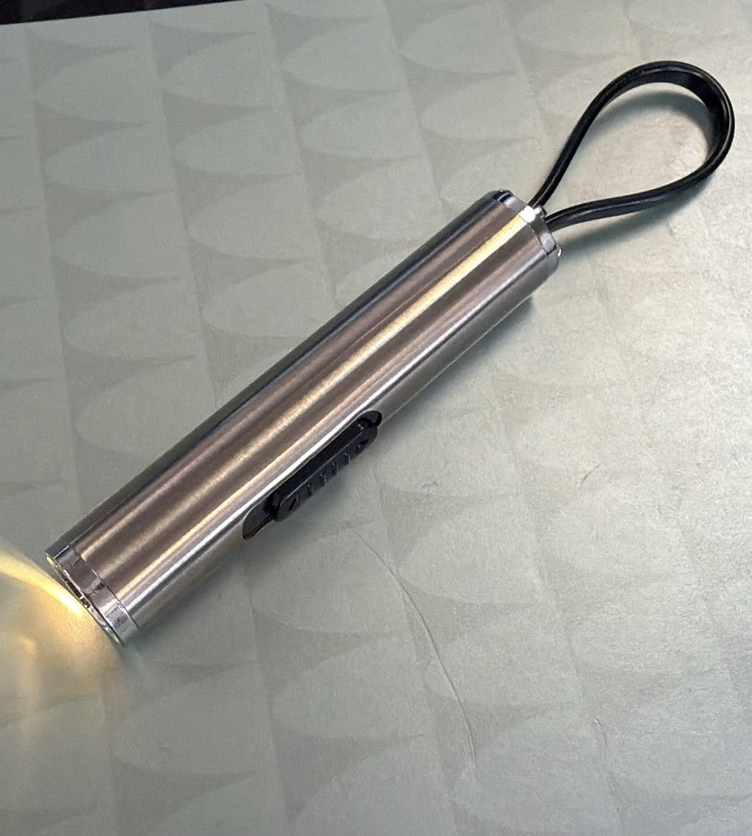 Pocket LED Light (White & Yellow)